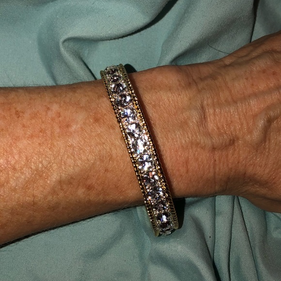 Montana Silversmith gold bangle bracelet CZ stones - Picture 3 of 16